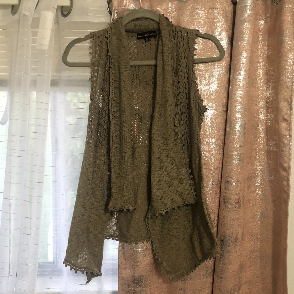Tan Open Knit Sleeveless Cardigan - XS